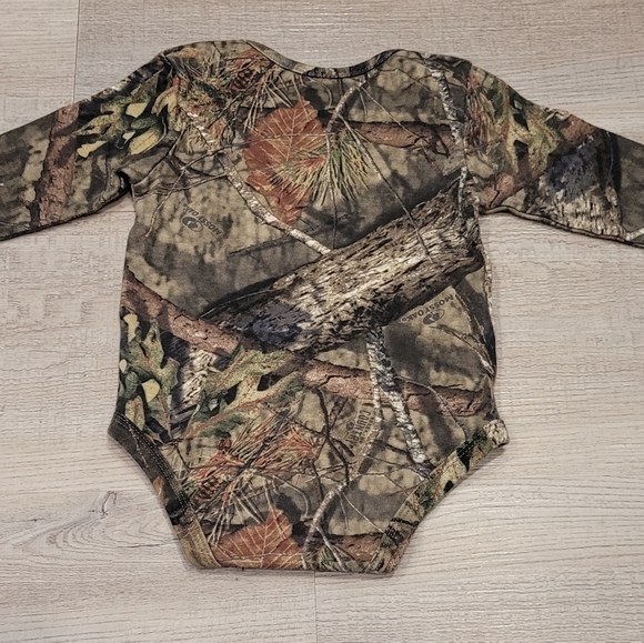 John Deere long-sleeved onesie - Picture 2 of 3